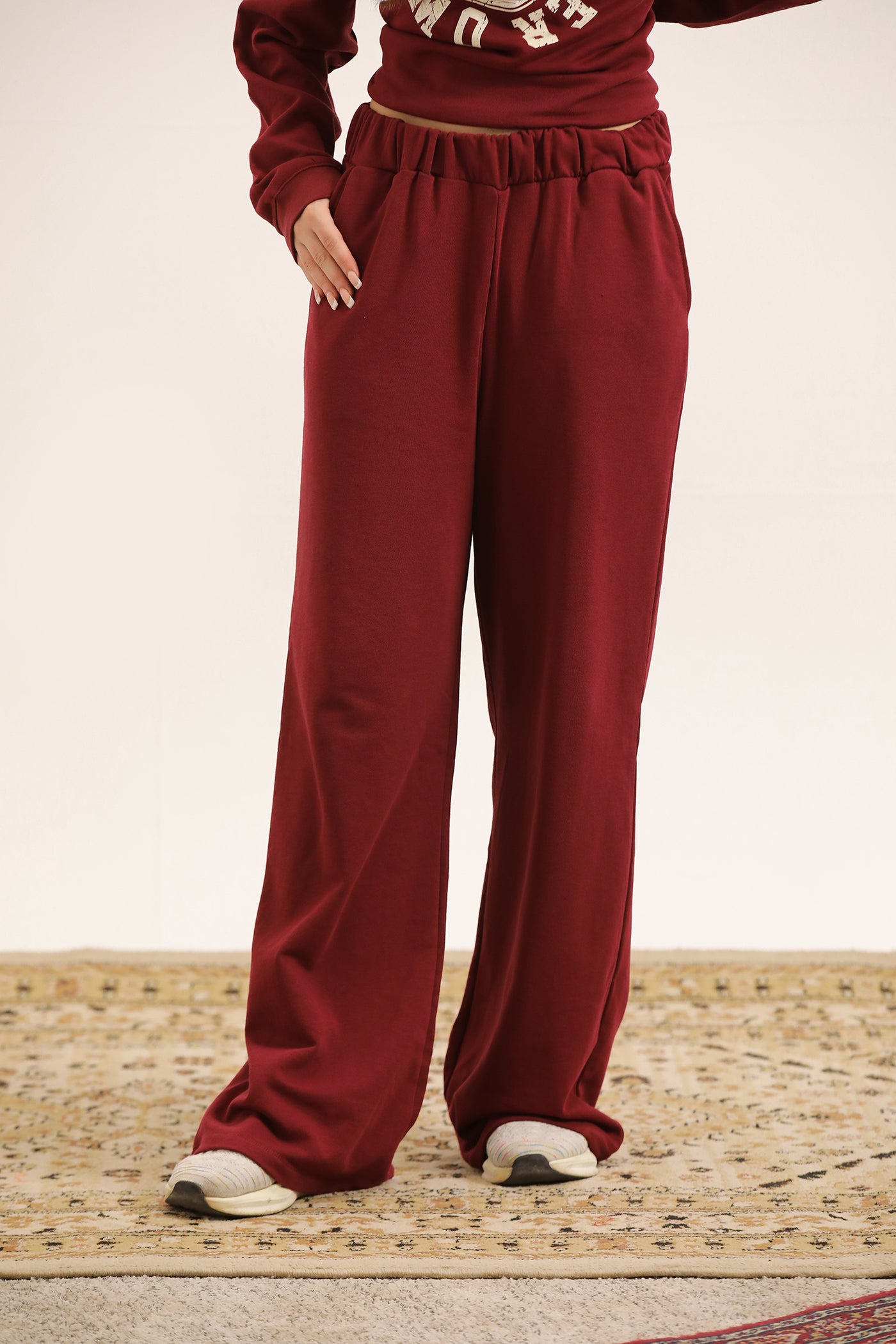 MAROON FLARED TROUSER WITH SIDE POCKETS
