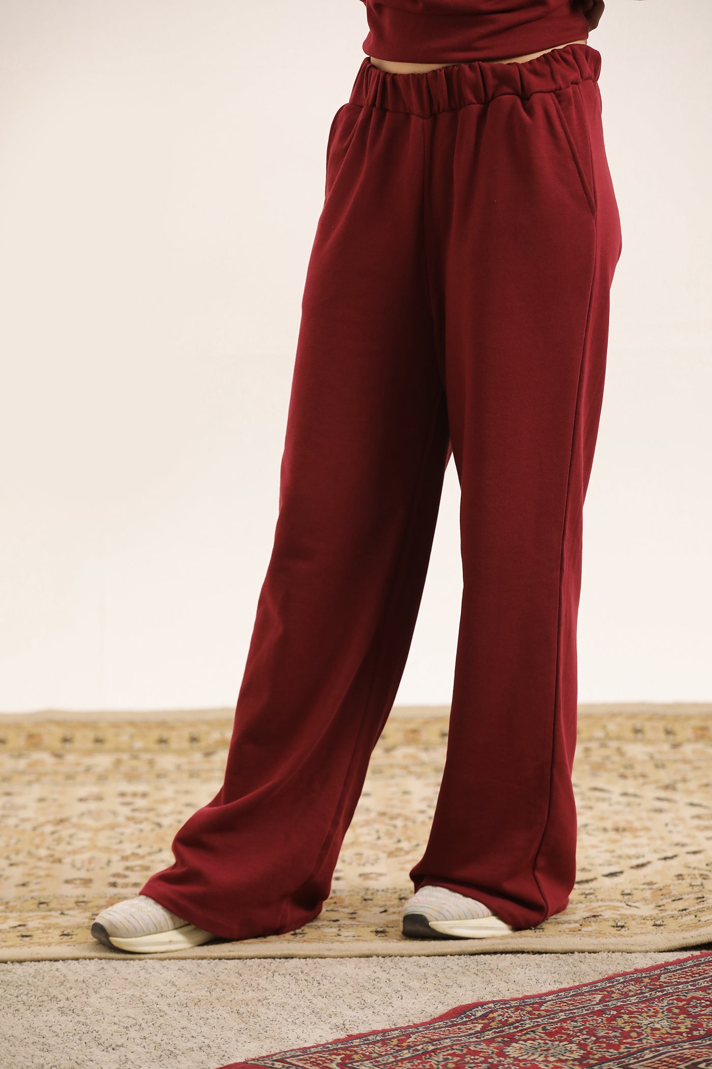 MAROON FLARED TROUSER WITH SIDE POCKETS