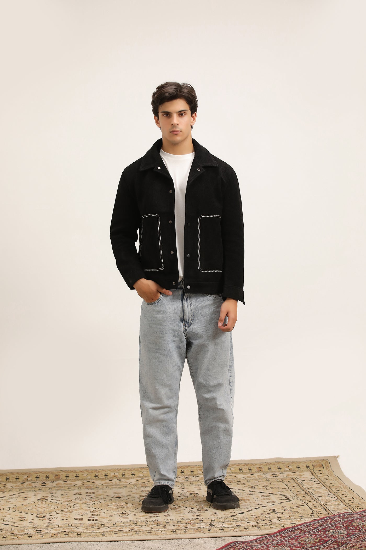 BLACK SHACKET WITH COLLAR