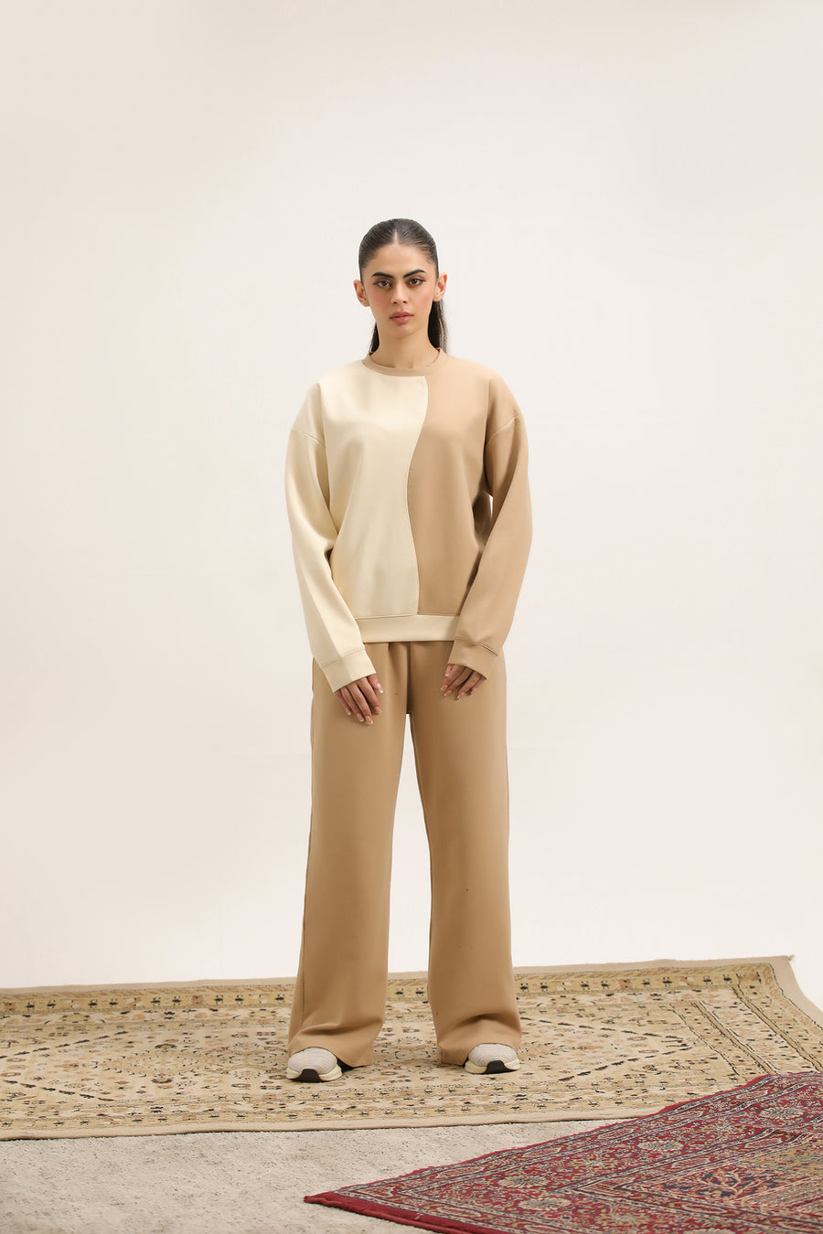 CREAMY BEIGE SWEATSHIRT & FLARED TROUSER