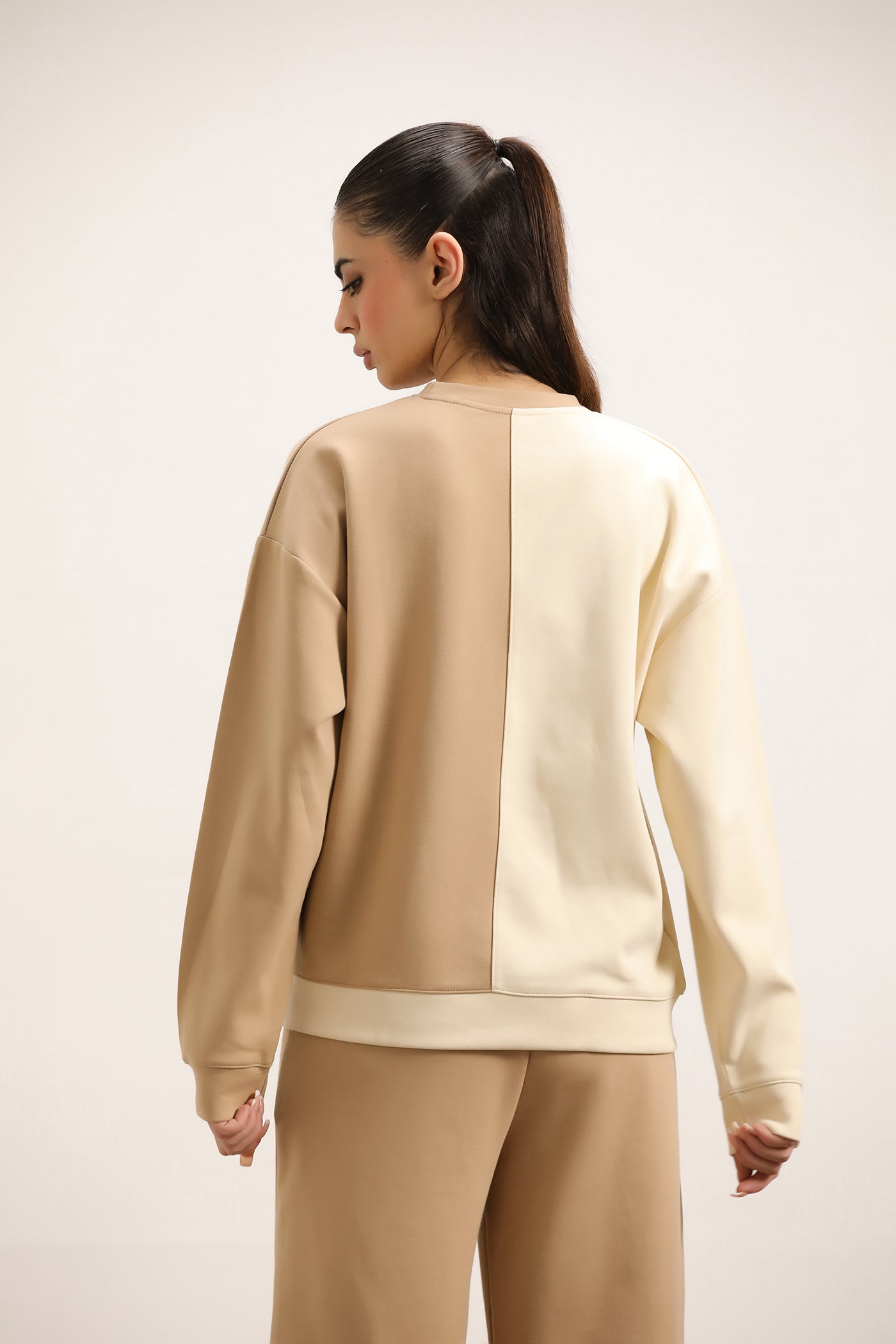 CREAMY BEIGE SWEATSHIRT & FLARED TROUSER